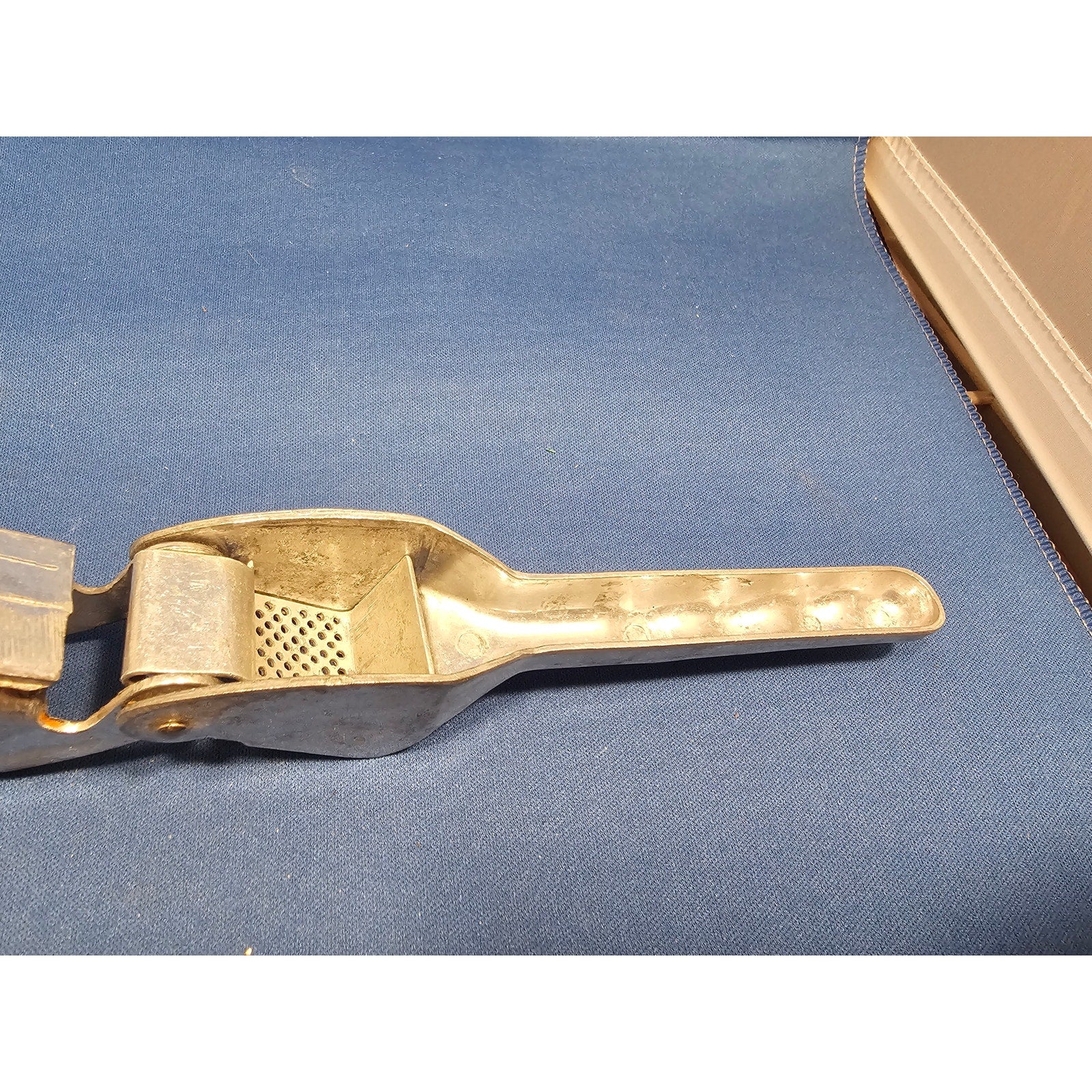 Aluminum Garlic Press - Taiwan - 6-1/4" long - clean