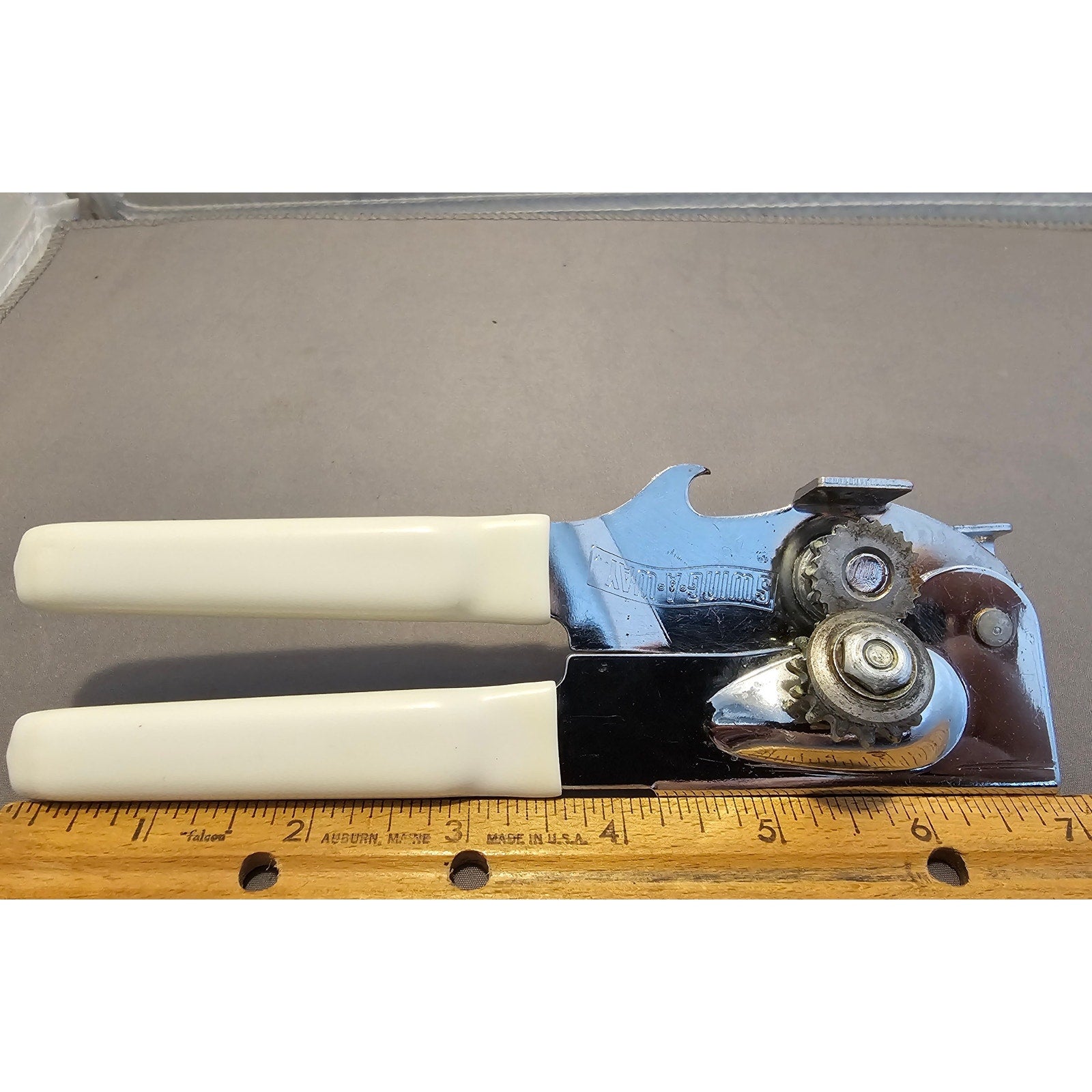 Vintage Swing-A-Way Can Opener Bottle White Grips Manual 7” USA Away