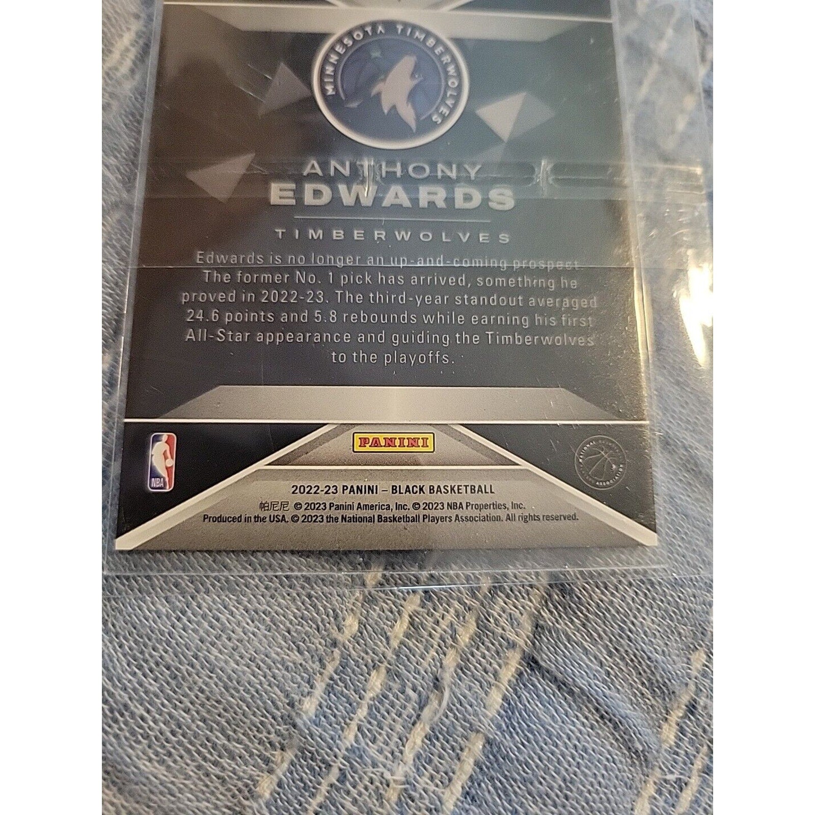 Anthony Edwards 2022-23 Panini Black - #7 - Silver s/n 52/75 - Timberwolves