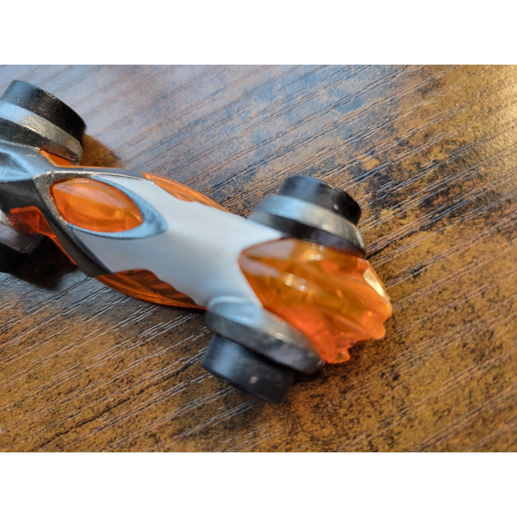 Hot Wheels Blastous Torpedo Orange/White 1:64