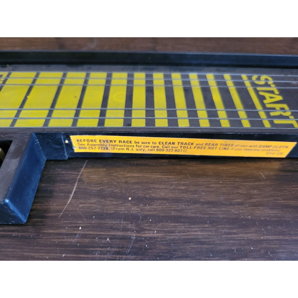 Tyco B 5851 - 381 MM 15" Terminal Slotless Track Piece - Hong Kong