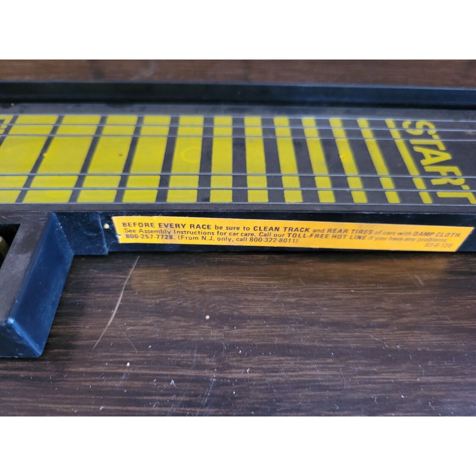 Tyco B 5851 - 381 MM 15" Terminal Slotless Track Piece - Hong Kong