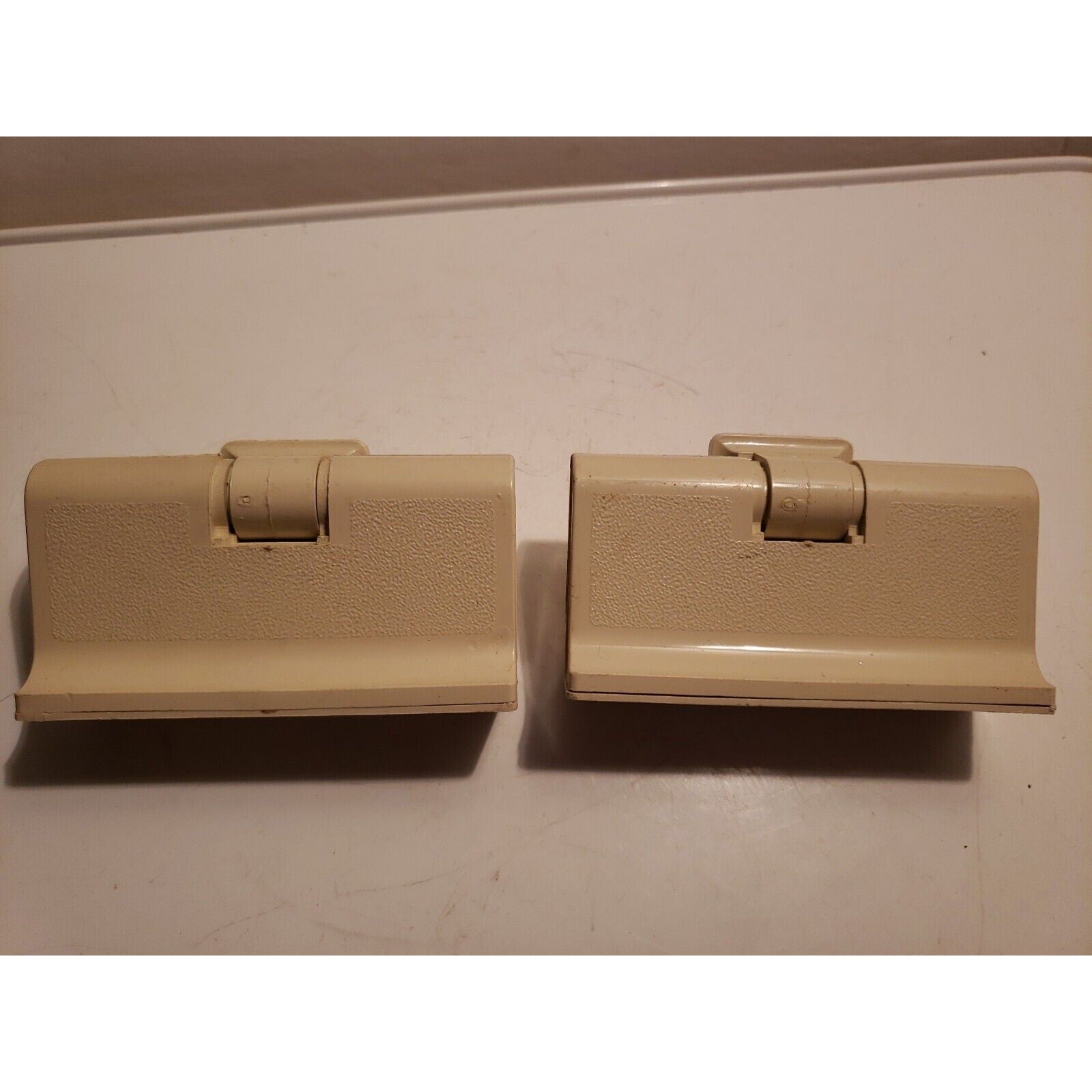 2 Pc Swivel 3 Outlet Indoor Wall Plug Current Tap Power 125V AC Adapter