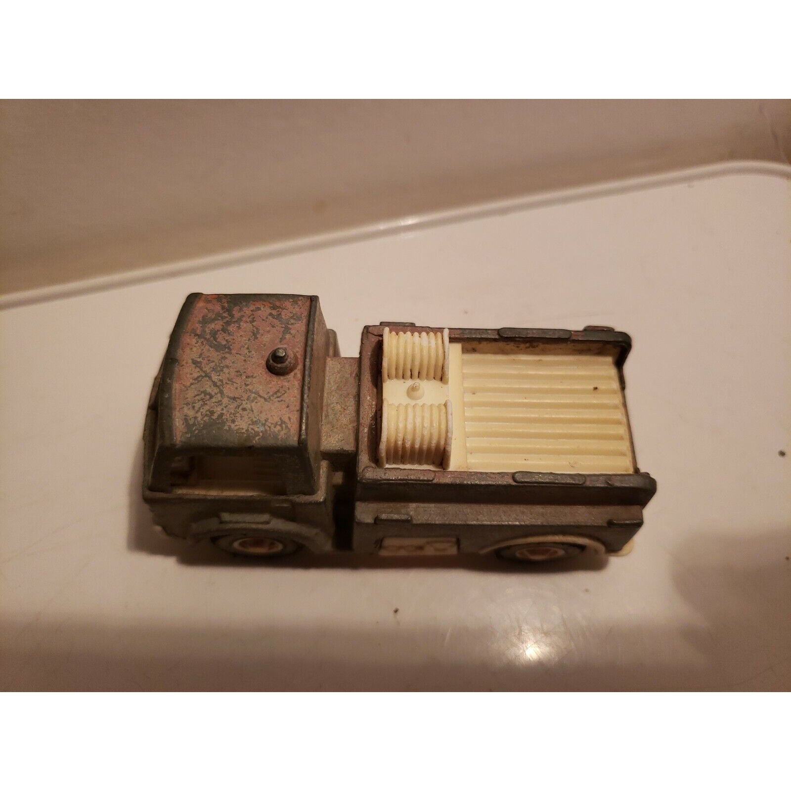 Vintage Tootsietoy Fire Pump Truck - Red and white Made in USA