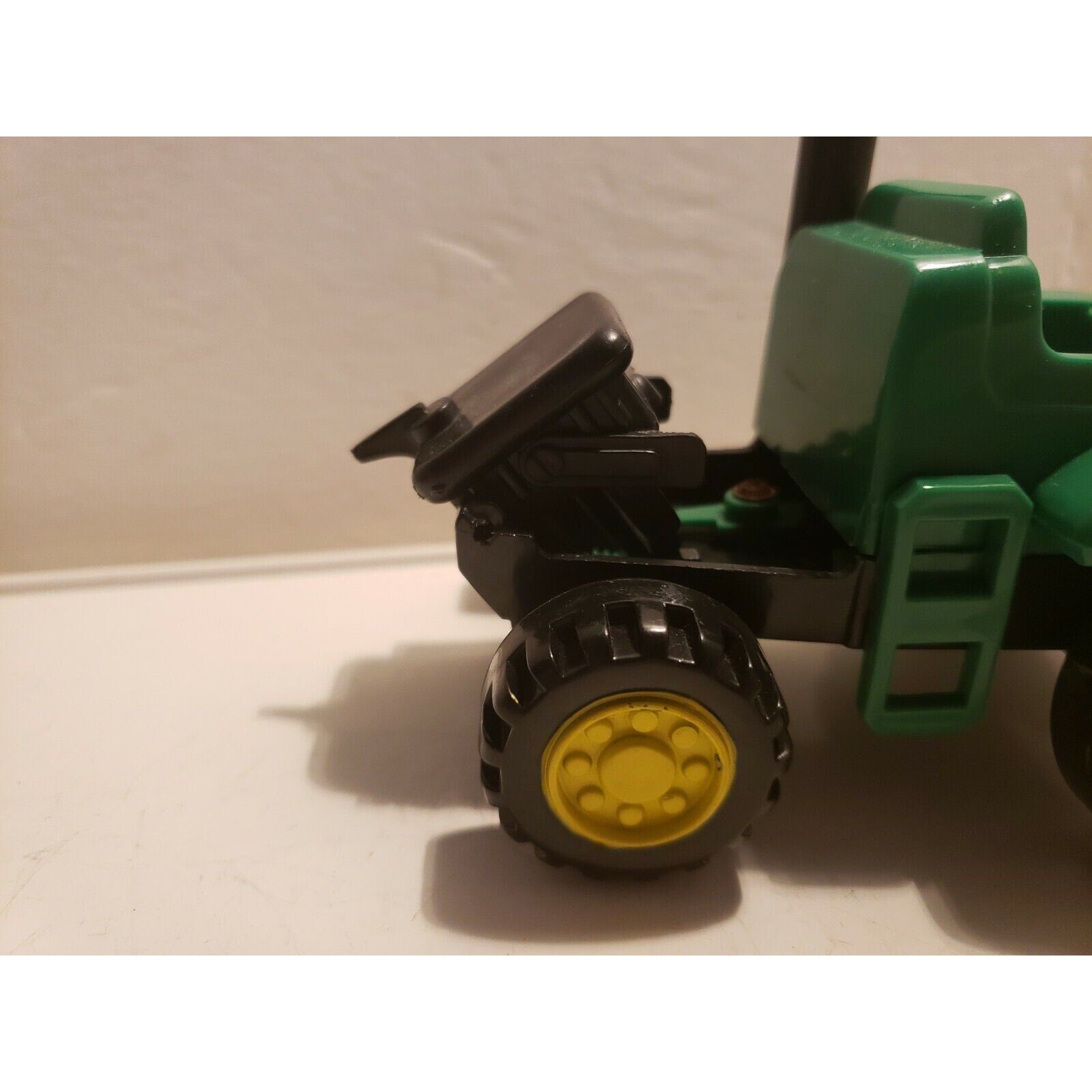 Ertl John Deere RC2 Toy Tractor - Fuel Gas Learning Curve
