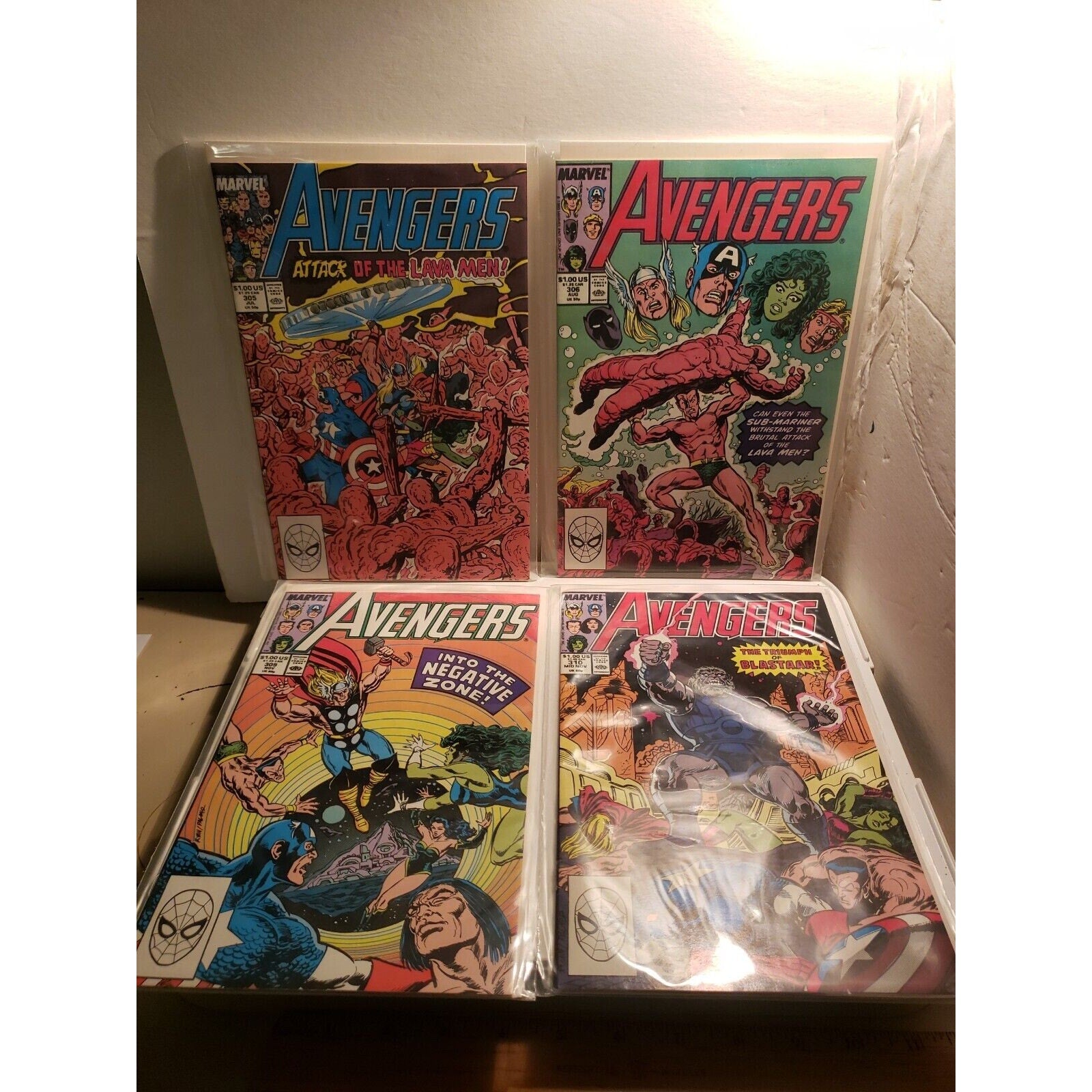 Lot of 4 1988/1989 Marvel Comics Avengers #305 306 309 310 Comic Books