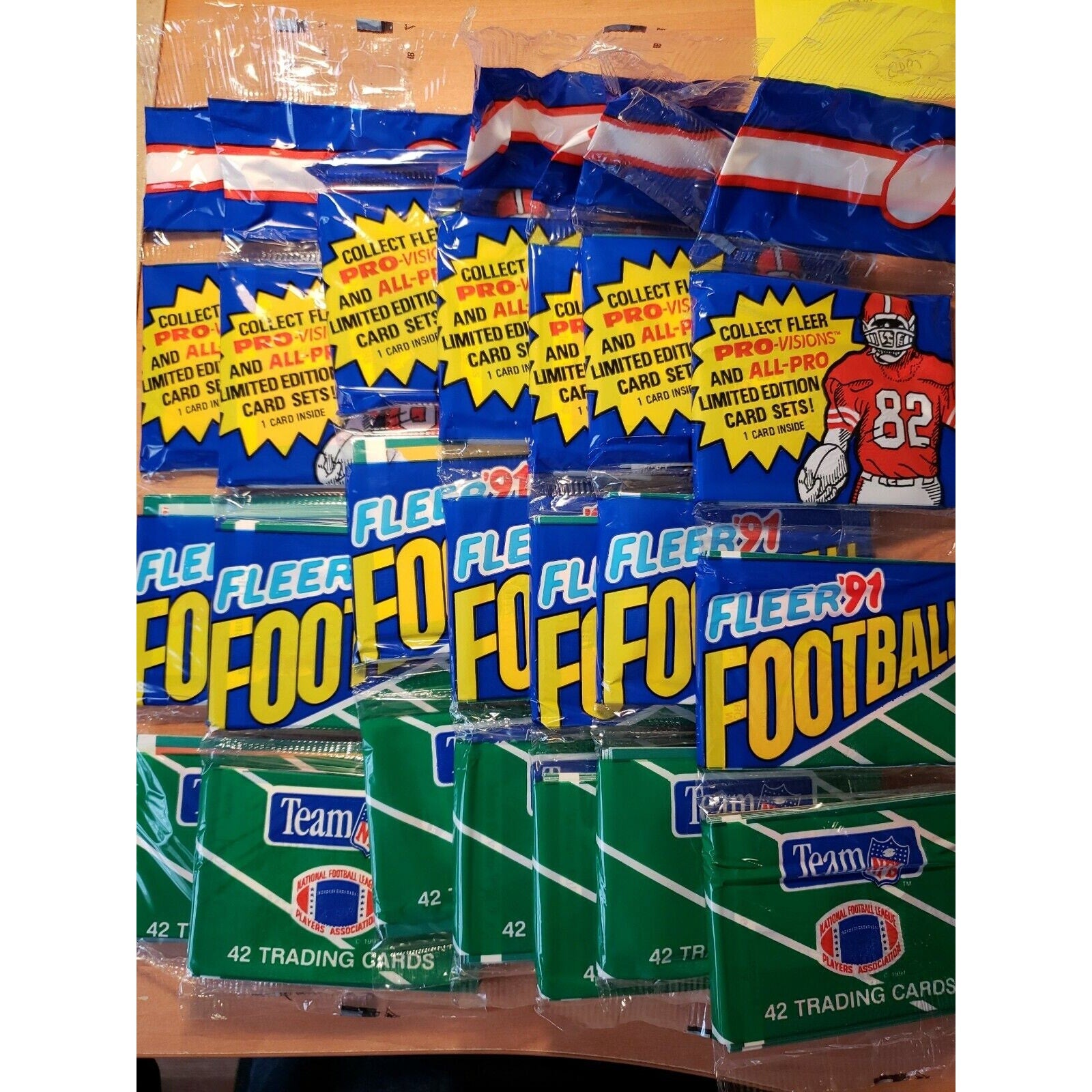 1991 Fleer NFL Football 42 Card Rack Pack - New/Sealed from freshly opened case