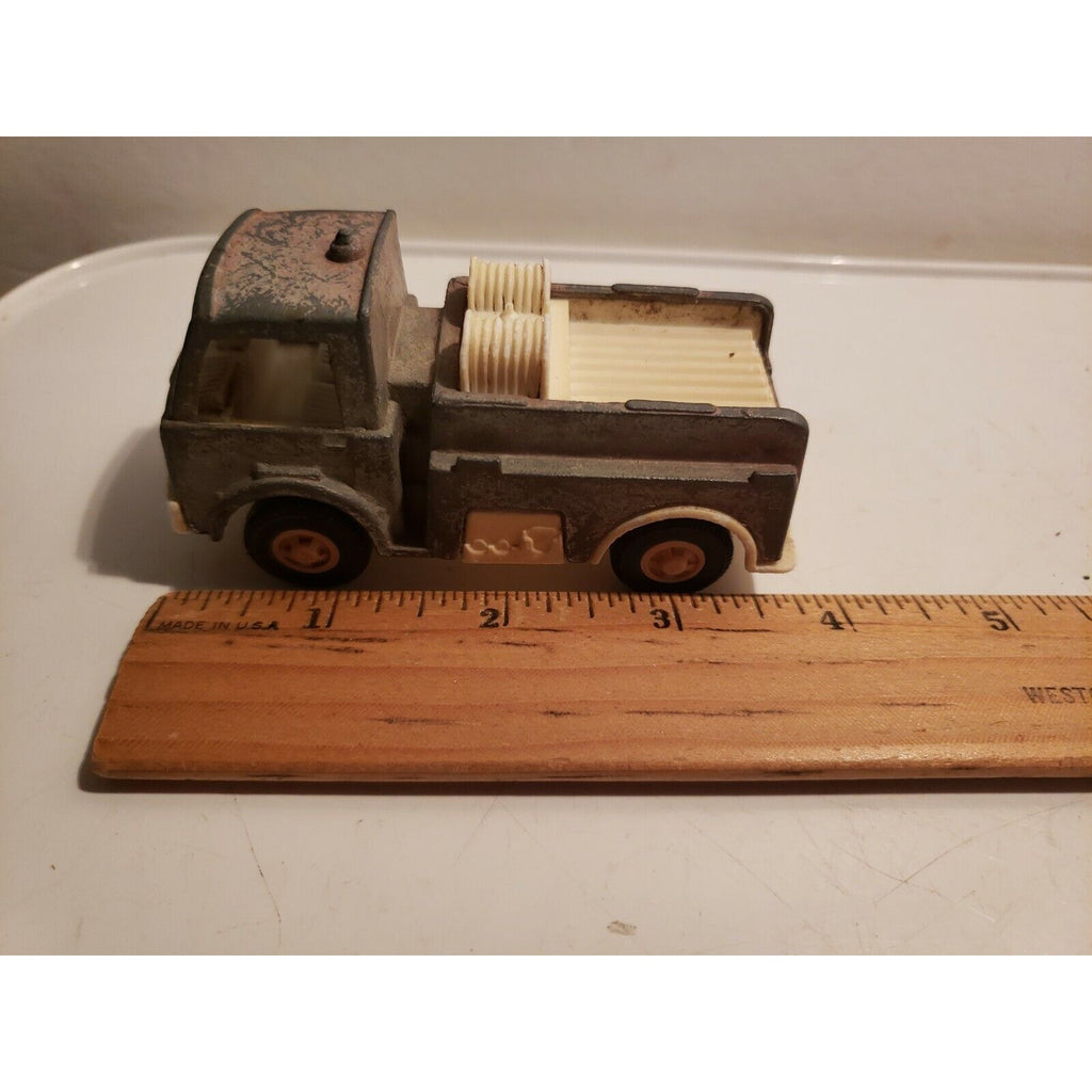Vintage Tootsietoy Fire Pump Truck - Red and white Made in USA
