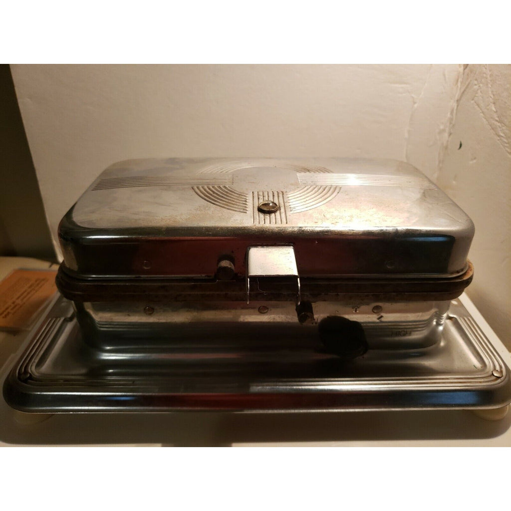 Vintage Montgomery Wards Electric Sandwich Maker/Griddle Toaster No 84MW86-2104A