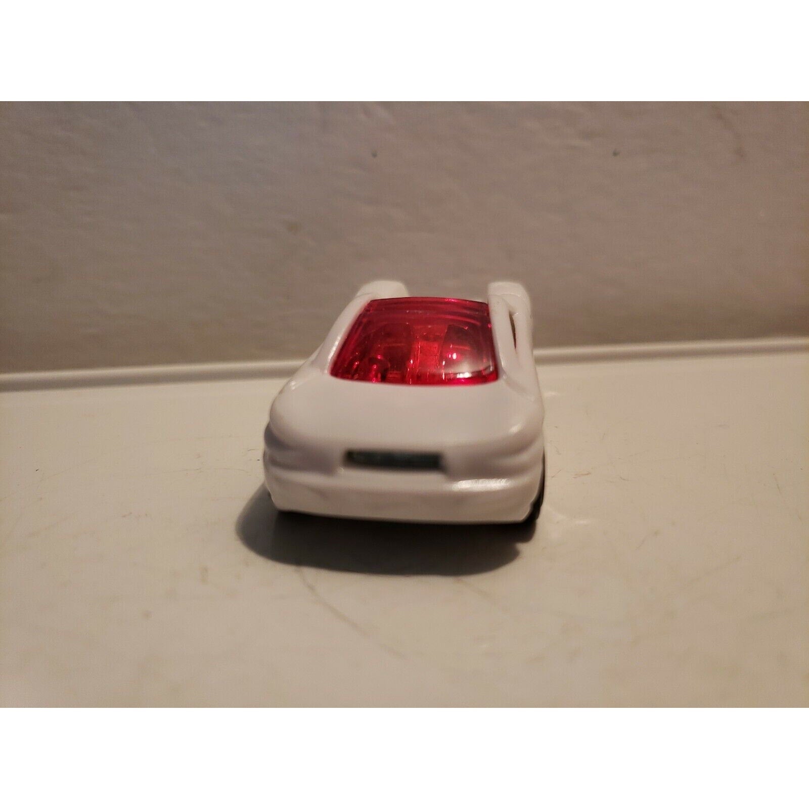 Hot Wheels 2001 Backdraft (White) Diecast Car Loose D34