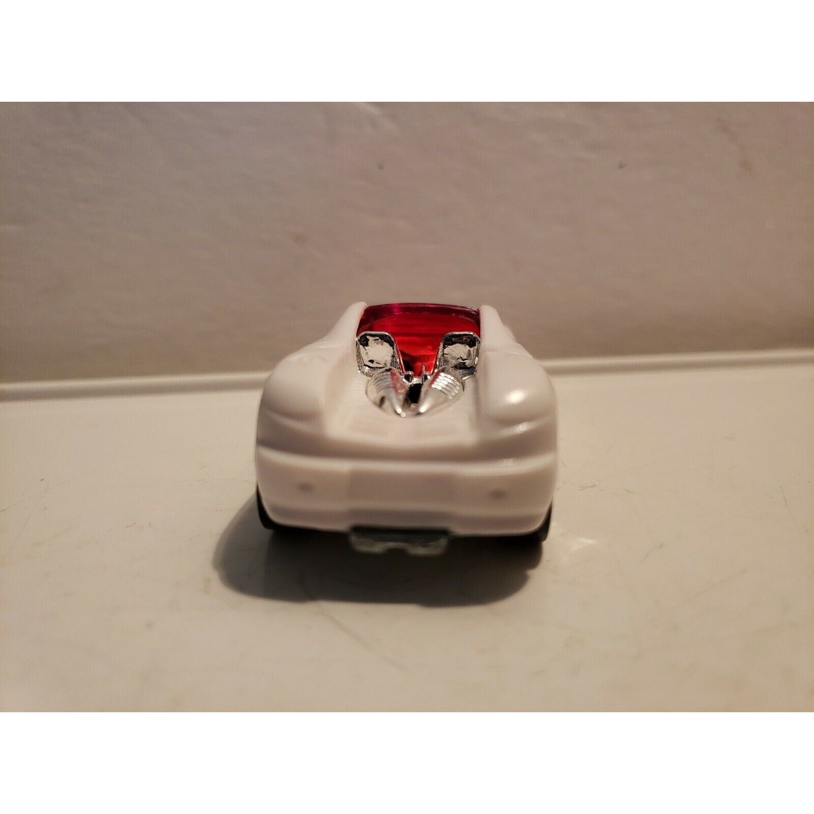 Hot Wheels 2001 Backdraft (White) Diecast Car Loose D34