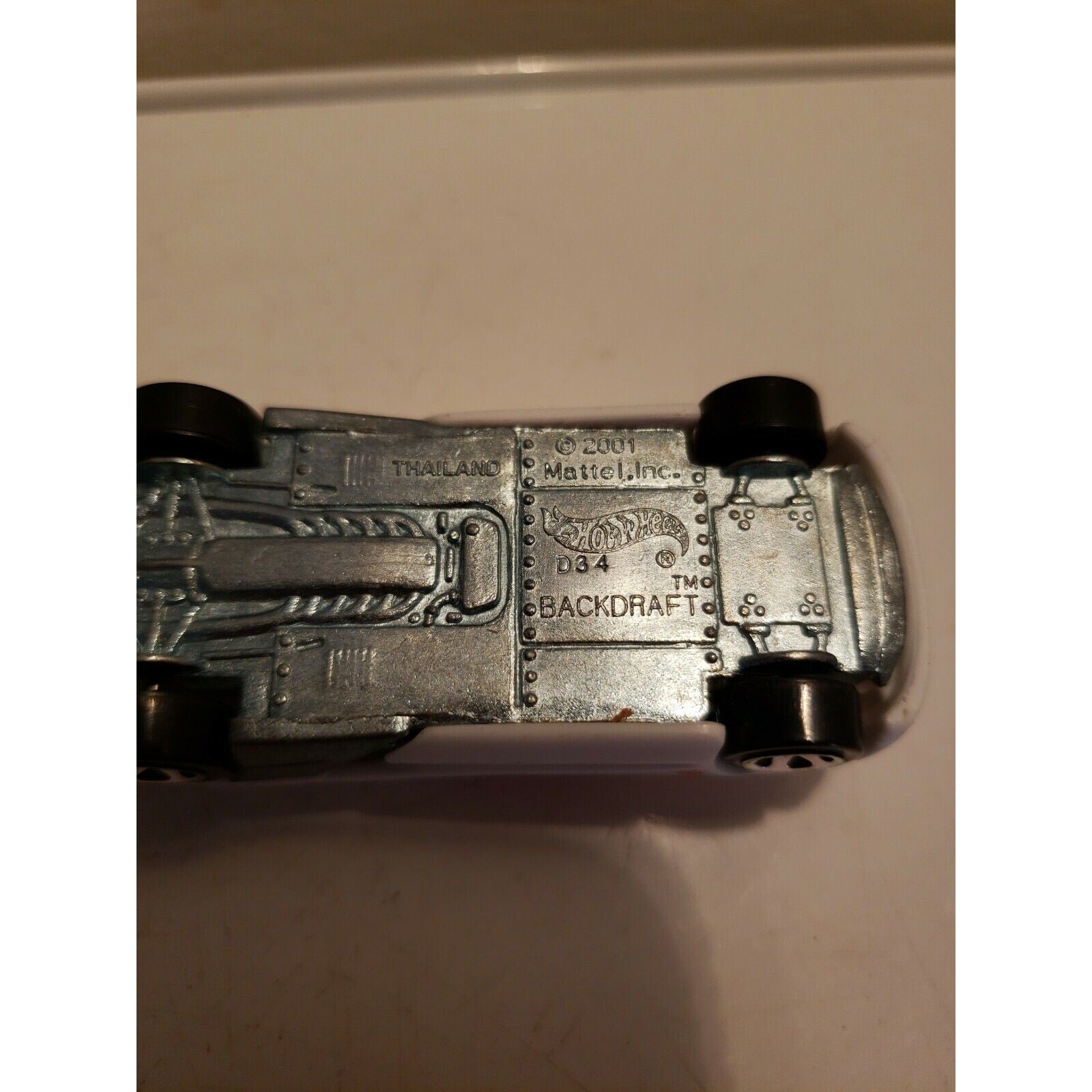 Hot Wheels 2001 Backdraft (White) Diecast Car Loose D34